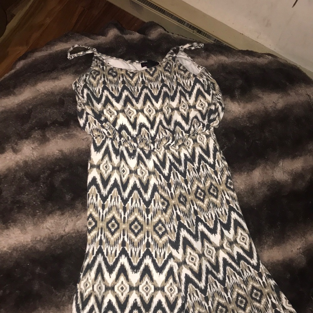 Jumpsuit - Picture 2 of 6